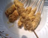 Foto langkah ke 4 dari resep Sate Telur Gulung.