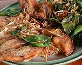 รูปขั้นตอนการทำที่ 5 ของ ปลาทอดสมุนไพร