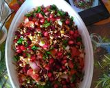 A picture of step 3 of Sprouted moth salad.