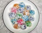 Foto langkah ke 5 dari resep Klepon Rainbow.