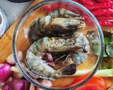 Foto langkah ke 1 dari resep Udang Saus Padang.