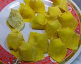 รูปขั้นตอนการทำที่ 2 ของ เกี๊ยวไส้ไข่แดงไข่เค็ม