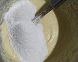 Foto langkah ke 3 dari resep Tanpa Pengembang Buatan, Tanpa Mixer: Bolu Meisis.
