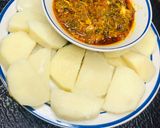 A picture of step 4 of Cooked yam with egg & spinach sauce🍽🥚🌶🍅🧅.