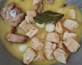 Foto langkah ke 5 dari resep Opor Ayam Tahu Telur Puyuh.