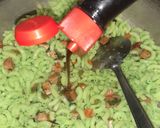 A picture of step 3 of Spninach Tikka Green macaroni.