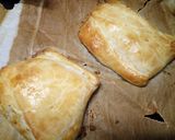A picture of step 7 of Minced beef and veg pie with mash & onion gravy.