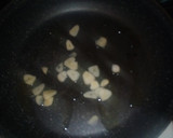 Foto del paso 2 de la receta: Salmón con corazones de alcachofas salteadas