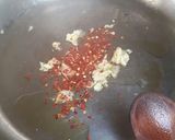 Foto langkah ke 3 dari resep Tuna Tomate Farfalle Pasta.