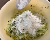 Cukkini tócsni, vagy fasírt recept fázis 5 fotója