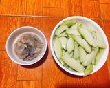 Hình bước làm 2 của món Cơm 1 người #1- Su Su xào hàu sữa + Canh Hến rau ngót