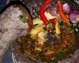 Foto langkah ke 3 dari resep Dadar Jagung pedas.