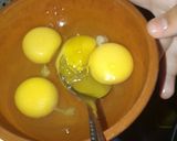 صورة لخطوة 2 من وصفة طماطم مقلية بالبيض