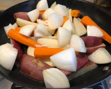 Foto del paso 3 de la receta: Costillas de Cerdo con una Salsa Especial y Verduras | DarixLAB