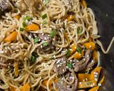 Une image de l'étape 4 de Boeuf sauté asiatique aux spaghettis en cocotte 😃.