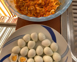 Foto del paso 2 de la receta: Huevitos de codorniz rellenos para tapeito