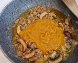 Foto del paso 3 de la receta: Fideuá de rabo de toro y champiñones