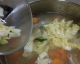 Foto langkah ke 6 dari resep Sop ceker kentang.