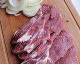 Tarjás - hagymás - mustáros hot - dog 🌭🥩🧅 recept fázis 1 fotója