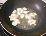 Hình bước làm 3 của món Cật heo cháy tỏi