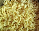 Foto langkah ke 1 dari resep Mie Goreng Pedas.