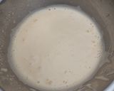 Une image de l'étape 2 de Cake aux éclats de caramel et fruits confits.