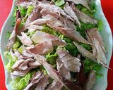 Foto del paso 10 de la receta Ensalada piramidal de melva fresca con cebollas y piquillos