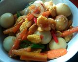 Foto langkah ke 6 dari resep Tumis Telur Puyuh, Jagung Muda & Wortel.