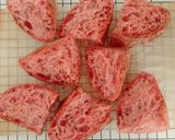 Foto langkah ke 20 dari resep Angkak Wijen Hitam Sourdough Bread.