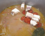 Foto del paso 4 de la receta: Judías pintas con chorizo y tocino