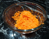 Foto del paso 1 de la receta: Gelatina de piña, zanahoria y queso