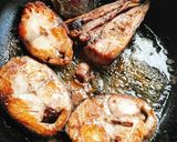 Hình bước làm 1 của món Cá ngừ sốt cà chua 😎