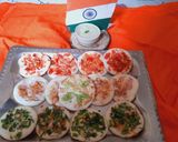 तिरंगा उत्तपम (tiranga uttapam recipe in marathi) रेसिपी स्टेप 8 फोटो