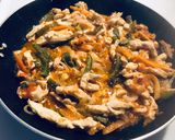 Foto del paso 3 de la receta: Pollo al curry con arroz basmati 🍛
