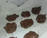 Foto del paso 3 de la receta: Rocas de chocolate con cacahuetes
