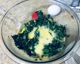 Foto del paso 2 de la receta: Tortilla de espinacas con ensalada tricolor en essen