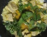 Foto langkah ke 2 dari resep Telur Dadar Tempe Kemangi.