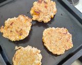 Foto del paso 5 de la receta: Torrejas de arroz integral relleno de verduras salteadas y queso