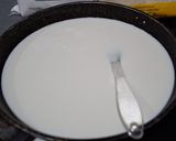 Foto langkah ke 3 dari resep Mochi Stroberi.
