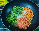 A picture of step 2 of Veg Masala Maggi (Mumbai Street Style).