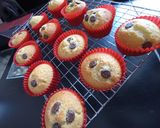 Foto del paso 2 de la receta: Mantecadas con chispas de chocolate
