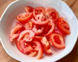 Hình bước làm 1 của món 🌱 Salad Cà Chua Hành Tây