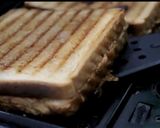पनीर ग्रील्ड सैंडविच (Paneer grilled sandwich recipe in hindi) रेसिपी चरण 4 फोटो