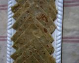 A picture of step 9 of Alu paratha.