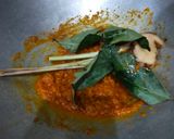 Foto langkah ke 2 dari resep Semur Ayam Kentang Betawi.