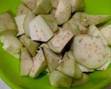 Foto langkah ke 1 dari resep Sayur bening kacang ijo + terong.