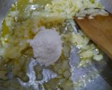 Foto langkah ke 2 dari resep Baked Potato with Broccoli and Cheese.