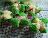 Foto langkah ke 6 dari resep Bolu kukus mekar (soda).