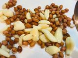 લસણ ની ચટણી (Garlic Chutney Recipe In Gujarati)