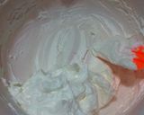 Foto langkah ke 7 dari resep Chocolate Cupcake.